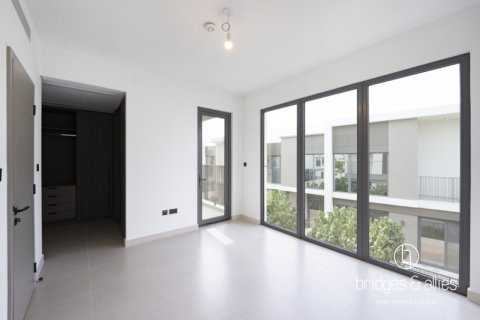 Villa in Dubai 4 bedrooms, 231.7 sq.m. № 77266 - photo 14