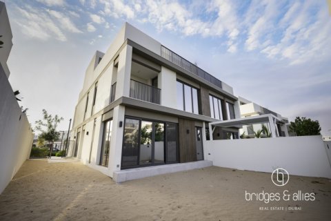 فيلا في دبي 4 غرف نوم, 241.5 م² رقم 77264 - صورة 16