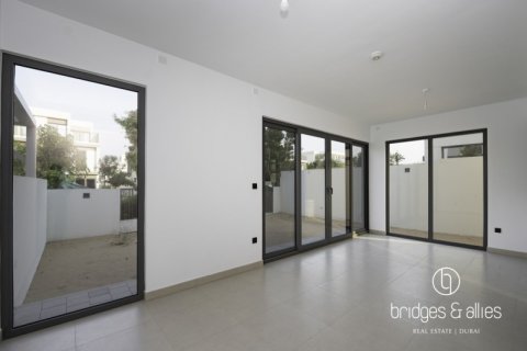 فيلا في دبي 4 غرف نوم, 241.5 م² رقم 77264 - صورة 2