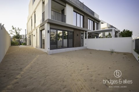 فيلا في دبي 4 غرف نوم, 241.5 م² رقم 77264 - صورة 1