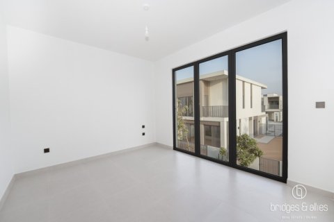 Villa en Dubai, 4 dormitorios, 143.9 m², № 77263 - foto 13