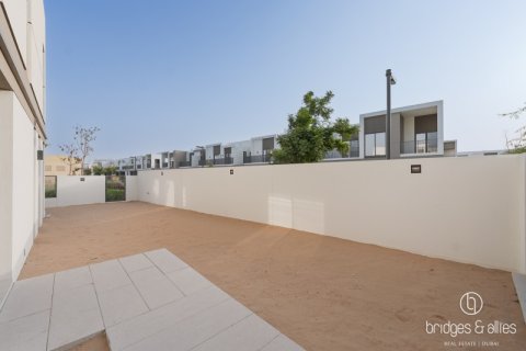 Villa en Dubai, 4 dormitorios, 143.9 m², № 77263 - foto 19