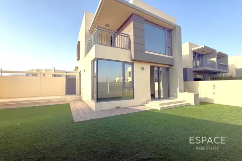 Townhouse in Dubai Hills Estate, Dubai 4 bedrooms, 229 sq.m. № 71343 - photo 1