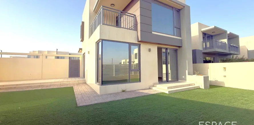 Townhouse in Dubai Hills Estate, Dubai 4 bedrooms, 229 sq.m. № 71343