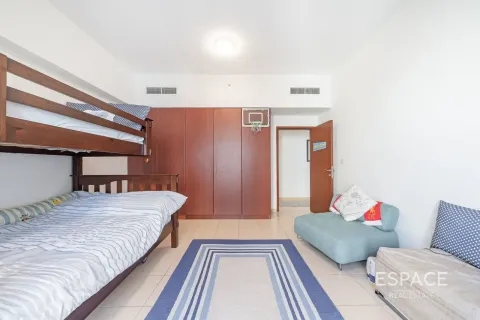 Apartment in Jumeirah Beach Residence, Dubai 4 bedrooms, 289 sq.m. № 122883 - photo 15