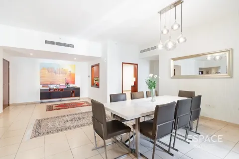 Apartment in Jumeirah Beach Residence, Dubai 4 bedrooms, 289 sq.m. № 122883 - photo 10