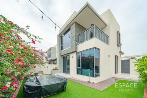 Villa en Dubai Hills Estate, Dubai, 4 dormitorios, 230 m², № 122880