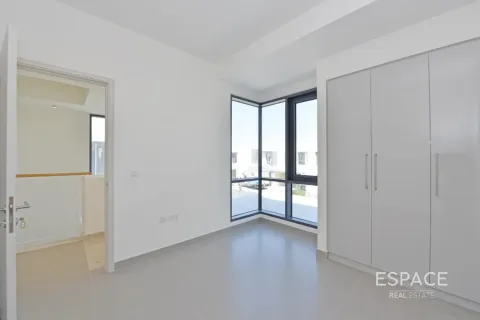 Снять в аренду виллу в Дубай Хилс Эстейт, Дубай: 3 спальни, 201м², № 122882 - фото 6