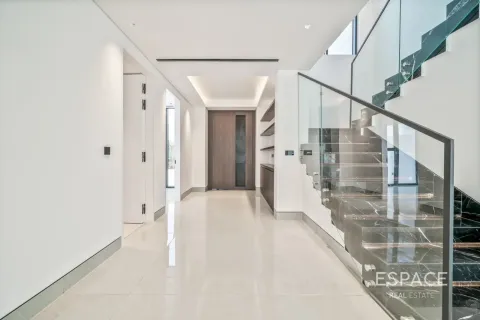 Villa in Jumeirah Park, Dubai 5 bedrooms, 481 sq.m. № 122878 - photo 2