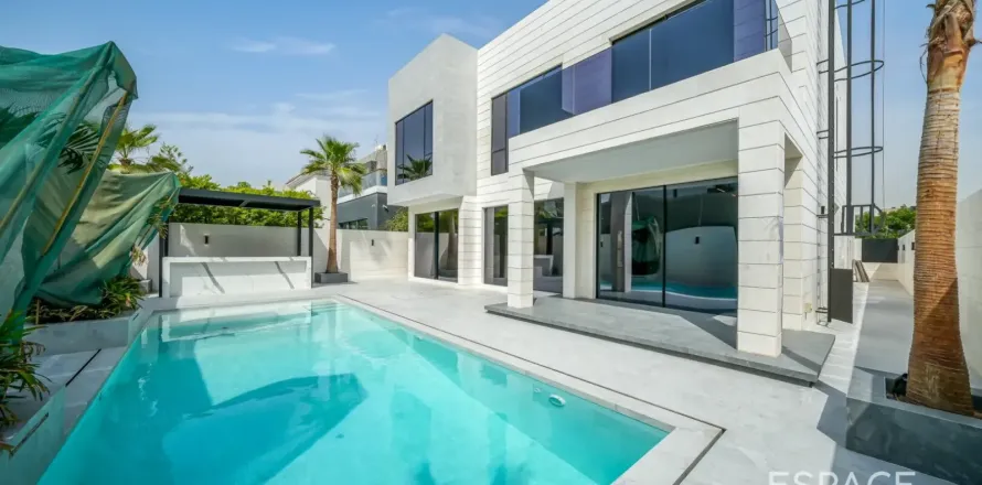 Villa in Jumeirah Park, Dubai 5 bedrooms, 481 sq.m. № 122878