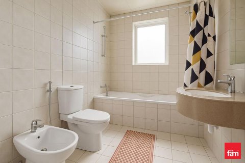 Apartment in Dubai 2 bedrooms, 121.7 sq.m. № 71885 - photo 15