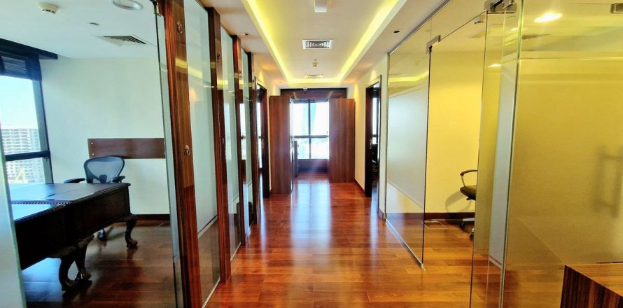 Office in Dubai 125.5 sq.m. № 93416