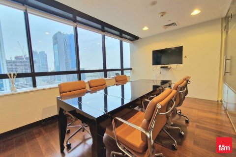 Bureau à Dubai, 125.5 m², № 93416