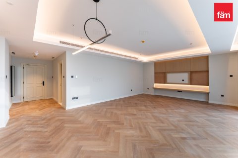 Apartment in Al Barsha, Dubai 3 bedrooms, 264.4 sq.m. № 93413 - photo 29