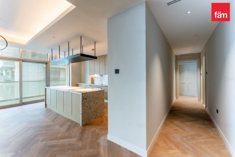 Apartment in Al Barsha, Dubai 3 bedrooms, 264.4 sq.m. № 93413 - photo 9