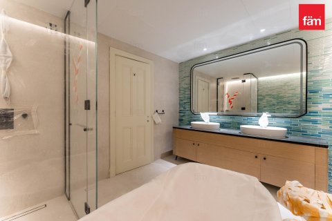 Apartment in Al Barsha, Dubai 3 bedrooms, 264.4 sq.m. № 93413 - photo 18