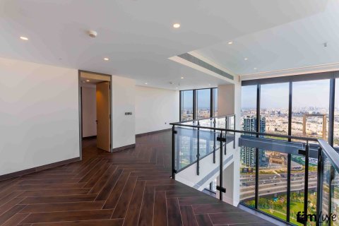 Apartment in Zabeel, Dubai 3 bedrooms, 351.6 sq.m. № 93422 - photo 12