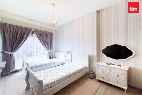 Apartamento en Downtown Dubai (Downtown Burj Dubai), Dubai, 3 dormitorios, 176.9 m², № 93415 - foto 18