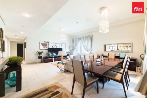 Apartamento en Downtown Dubai (Downtown Burj Dubai), Dubai, 3 dormitorios, 176.9 m², № 93415 - foto 3