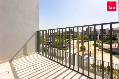 Townhouse in Dubai 3 bedrooms, 180.3 sq.m. № 93414 - photo 9