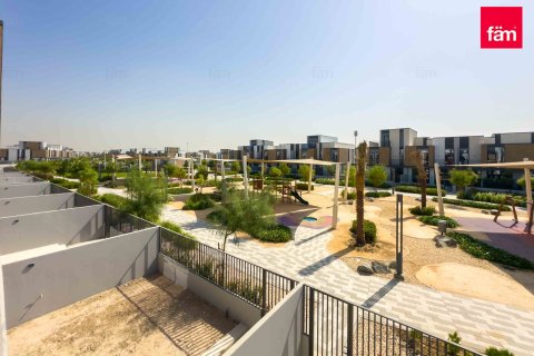 Townhouse in Dubai 3 bedrooms, 180.3 sq.m. № 93414 - photo 11