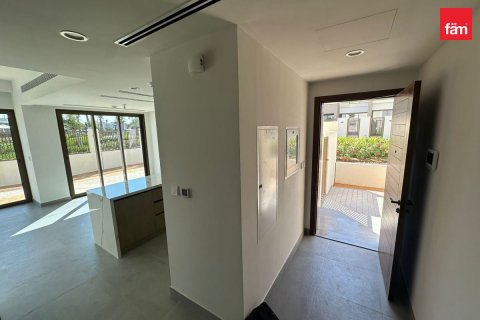 Adosado en Dubai, 4 dormitorios, 245.6 m², № 50860 - foto 1