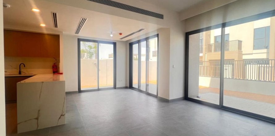 Townhouse in Dubai 4 bedrooms, 245.6 sq.m. № 50860