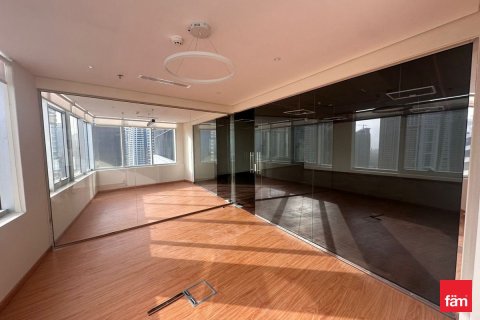 Bureau à Dubai, 124.9 m², № 50863 - photo 1