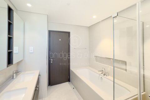Apartment in Downtown Dubai (Downtown Burj Dubai), Dubai 2 bedrooms, 121.9 sq.m. № 16236 - photo 16