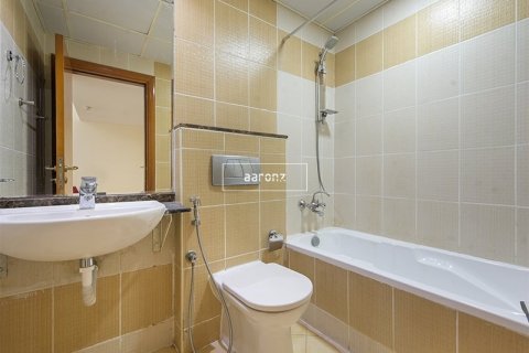 Apartment in Dubai Marina, Dubai 1 bedroom, 61.9 sq.m. № 16674 - photo 9