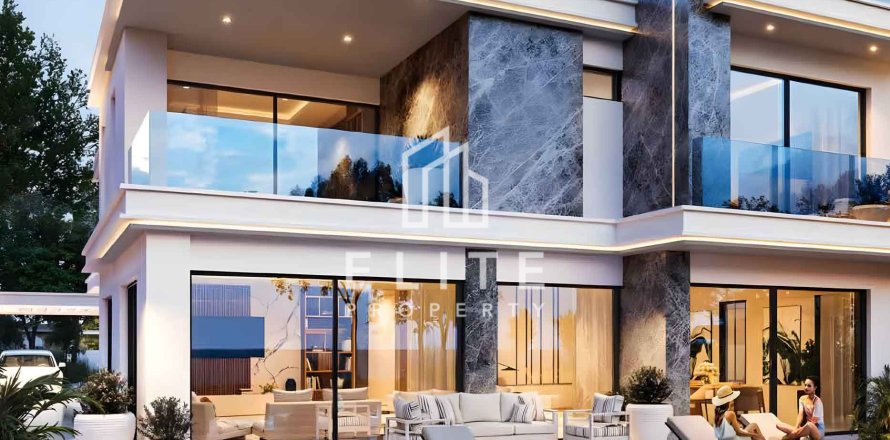 Townhouse in Dubai Land, Dubai 4 bedrooms, 144 sq.m. № 121465
