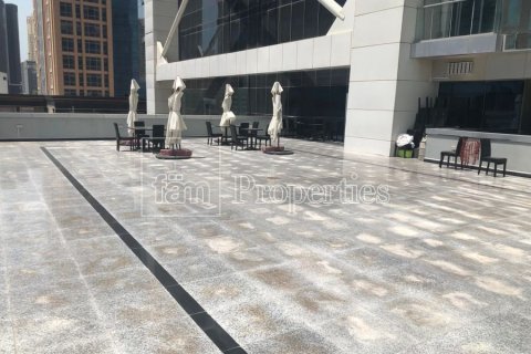 Tienda en Dubai, 435.7 m², № 9536 - foto 7