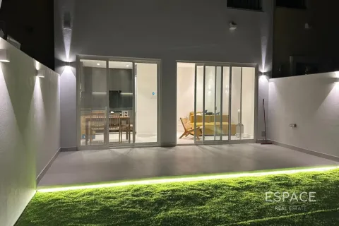 Villa à Arabian Ranches, Dubai, 2 chambres, 157 m², № 61685 - photo 1