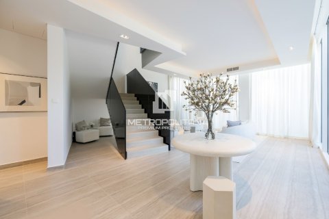 Townhouse in Al Barari, Dubai 4 bedrooms, 459 sq.m. № 16097 - photo 3
