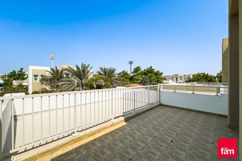 Villa in Dubai 5 bedrooms, 1235 sq.m. № 49951 - photo 19