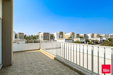 Villa in Dubai 5 bedrooms, 1235 sq.m. № 49951 - photo 16