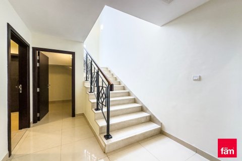 Villa in Dubai 5 bedrooms, 1235 sq.m. № 49951 - photo 28