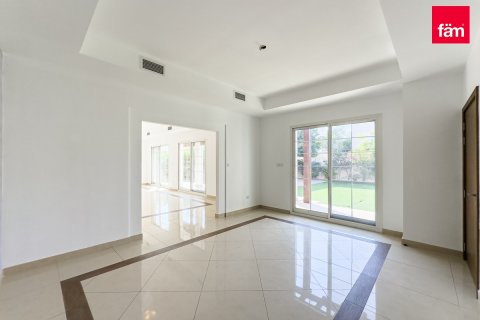 Villa in Dubai 5 bedrooms, 1235 sq.m. № 49951 - photo 30