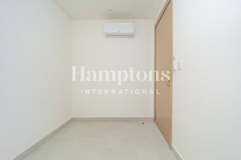 Снять в аренду виллу в Murooj Al Furjan, Al Furjan, Дубай: 5 спален, 489.59973903м², № 63464 - фото 3