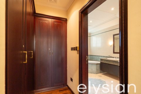 Villa en Garden Homes, Palm Jumeirah, Dubai, 4 dormitorios, 689 m², № 37856 - foto 14