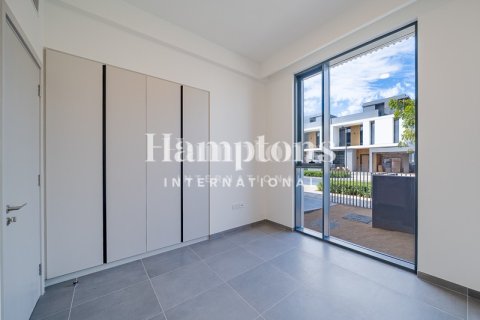 Villa in Arabian Ranches 3, Dubai 4 bedrooms, 301.84184700 sq.m. № 63174 - photo 6