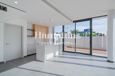 Villa in Arabian Ranches 3, Dubai 4 bedrooms, 301.84184700 sq.m. № 63174 - photo 3