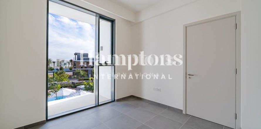 Villa in Arabian Ranches 3, Dubai 4 bedrooms, 301.842 sq.m. № 63174