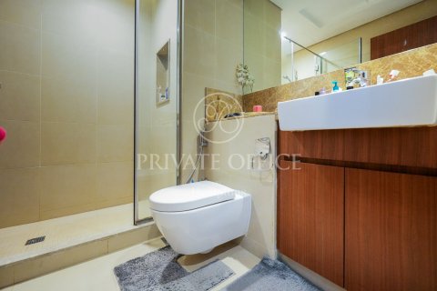 Apartment in The Hills A, The Hills, Dubai 3 bedrooms, 202.07981851 sq.m. № 63168 - photo 1