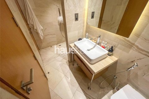 Apartment in Jumeirah Village Circle, Dubai 2 bedrooms, 259 sq.m. № 45267 - photo 10