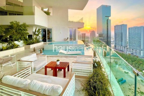 Apartment in Jumeirah Village Circle, Dubai 2 bedrooms, 259 sq.m. № 45267 - photo 1