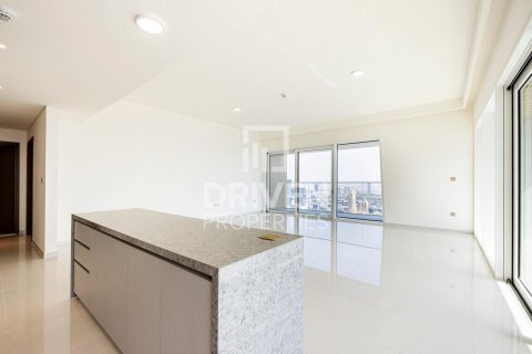 Apartment in EMAAR Beachfront, Dubai Harbour, Dubai 3 bedrooms, 196 sq.m. № 65127 - photo 6