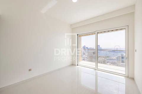 Apartment in EMAAR Beachfront, Dubai Harbour, Dubai 3 bedrooms, 196 sq.m. № 65127 - photo 7