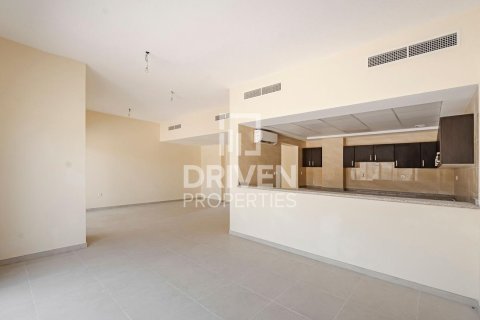 Villa à Dubai Land, Dubai, 4 chambres, 310.85 m², № 127108 - photo 5