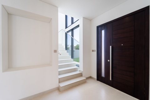 Villa in Al Furjan, Dubai 5 bedrooms, 441 sq.m. № 139698 - photo 15